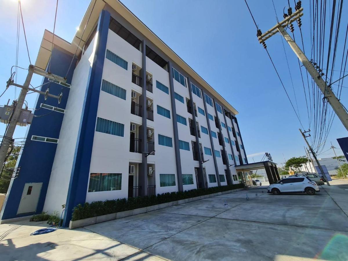 The Charlotte Smart Hotel Lop Buri Exteriör bild