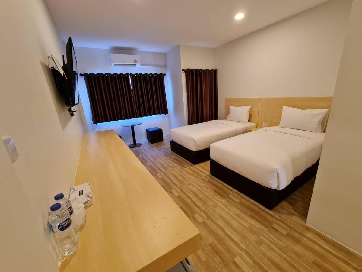 The Charlotte Smart Hotel Lop Buri Exteriör bild