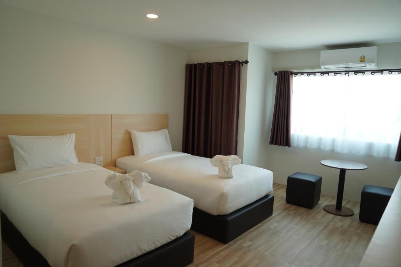 The Charlotte Smart Hotel Lop Buri Exteriör bild