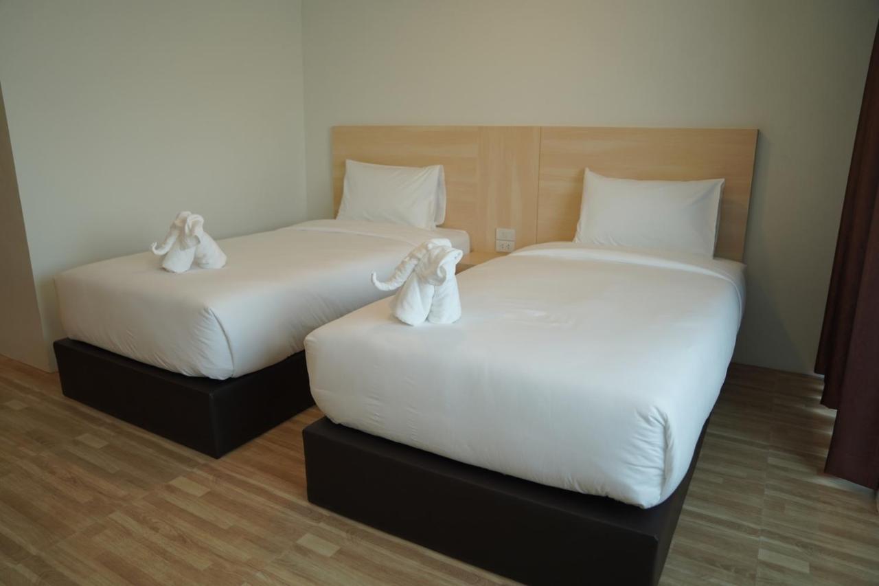 The Charlotte Smart Hotel Lop Buri Exteriör bild