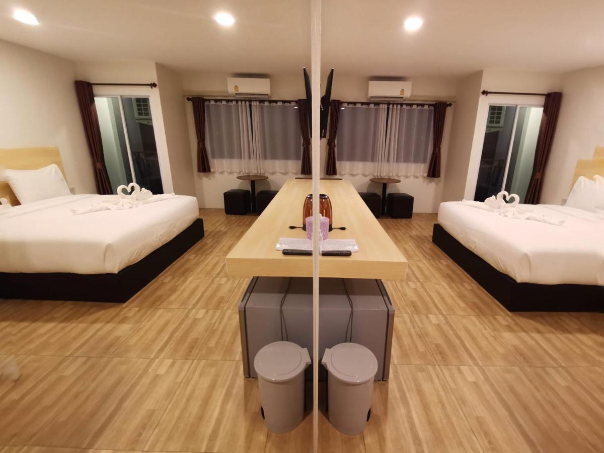 The Charlotte Smart Hotel Lop Buri Exteriör bild